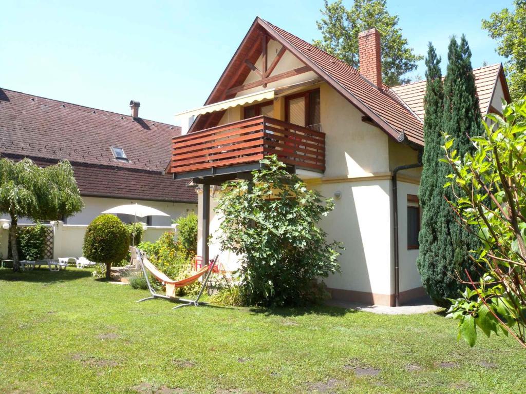 Holiday Apartment 250 Meters From The Beach - Balatonlelle