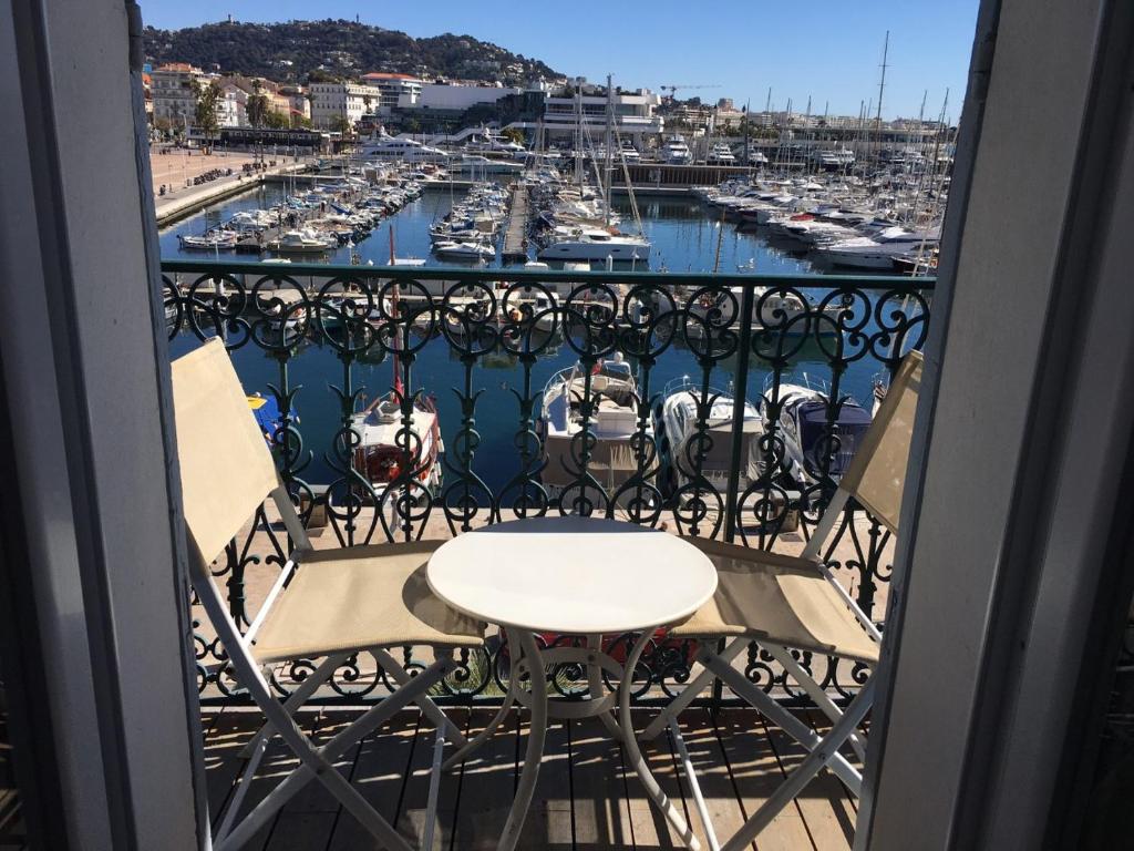 Luxury 1 Bedroom Quai St Pierre 2 Mins From The Palais & Croisette 269 - French Riviera