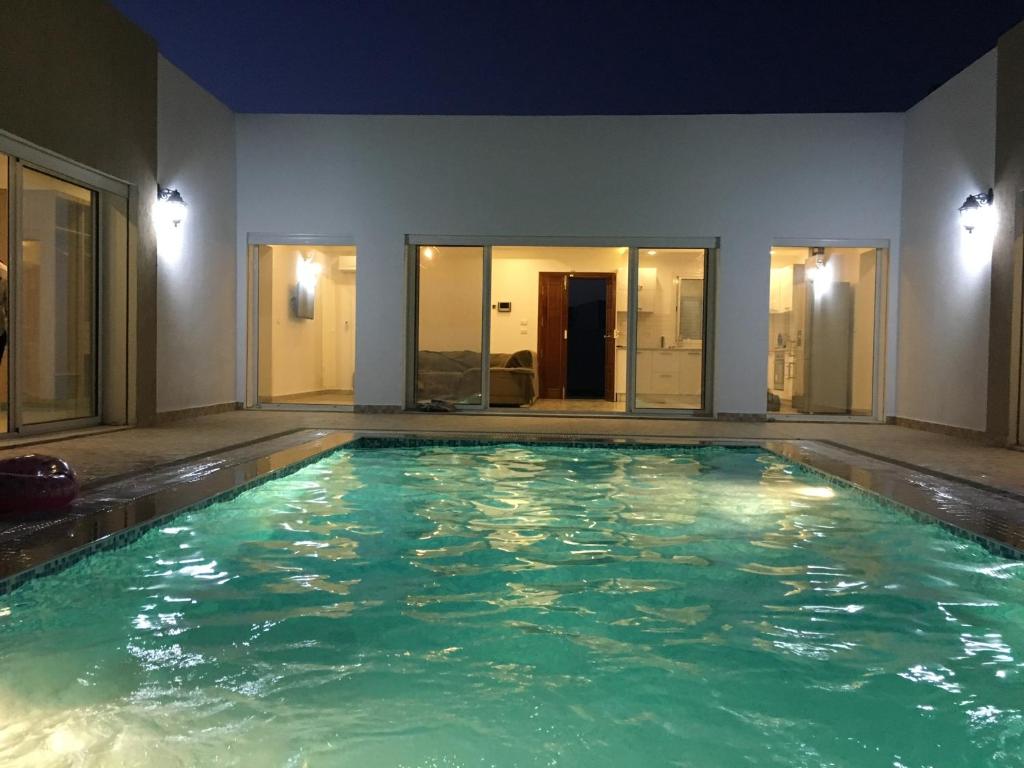 Belle Villa Avec Piscine 100% Sans Vis A Vis - Djerba