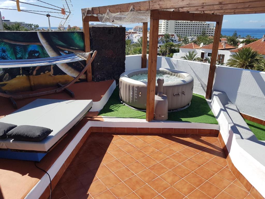 Apartment With 2 Bedrooms In Arona, With Wonderful Sea View, Pool Acce - Los Cristianos