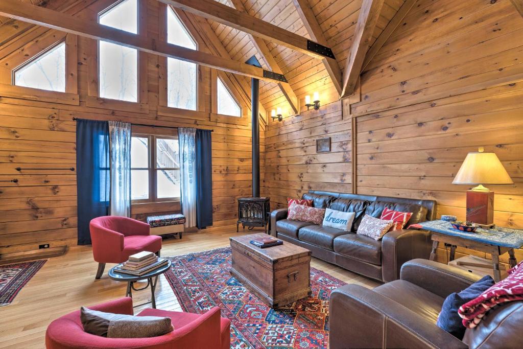 Cozy Owl Lodge Cabin - Relax Or Get Adventurous! - Shenandoah, VA