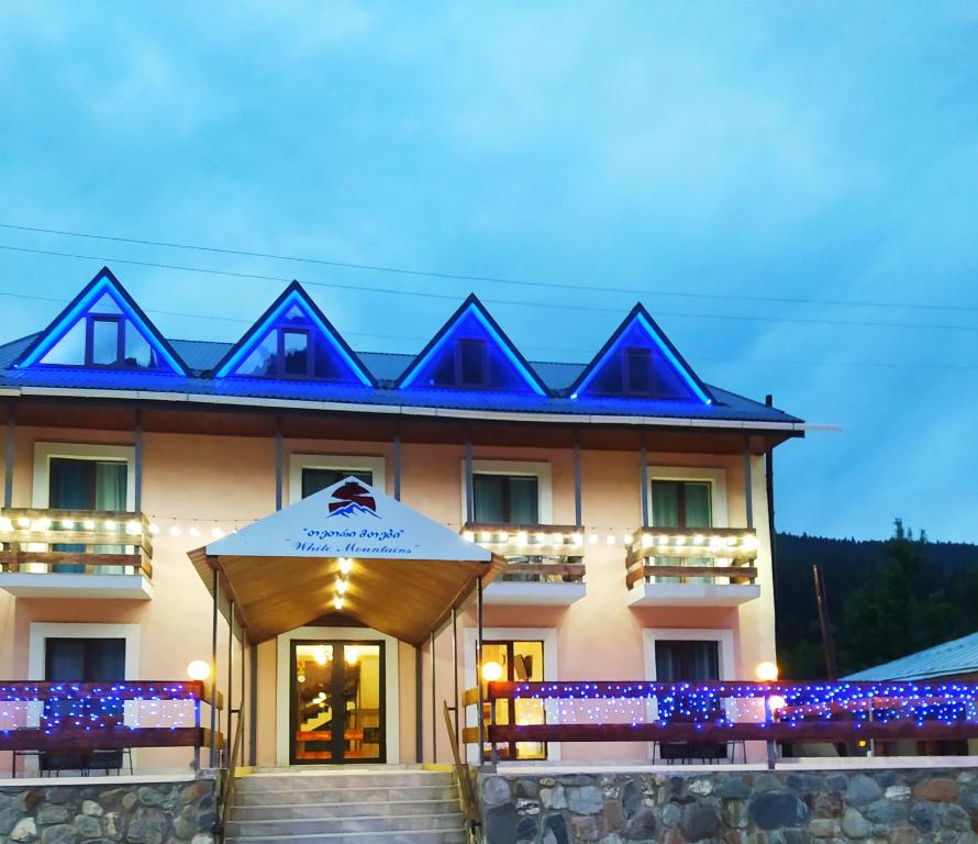 Hotel White Mountains • თეთრი მთები - Кабардино-Балкарская Республика