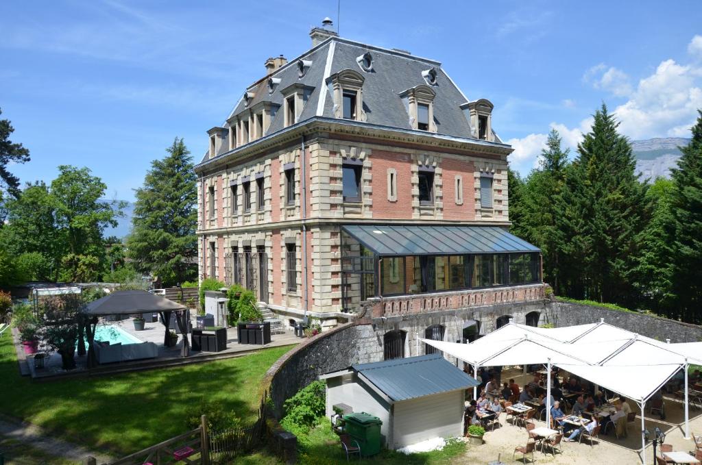 Le Château Des Arènes - Gières