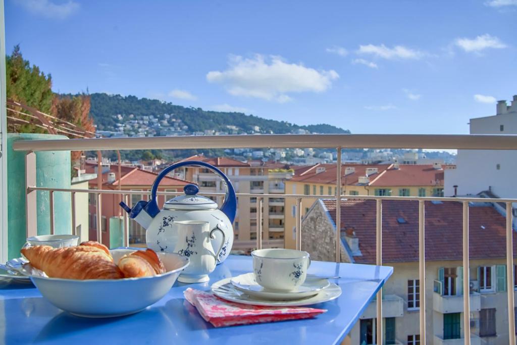 Risso - a modern one bedroom with pool - Nice Côte d'Azur Airport (NCE)