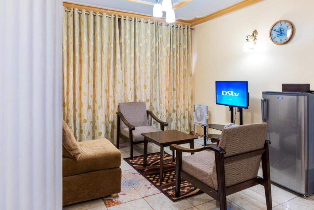 Spacious Apartment For 46 People In Kampala - Uganda