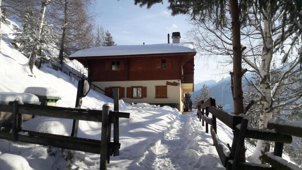 Spacious Chalet With Spectacular Views - Sion