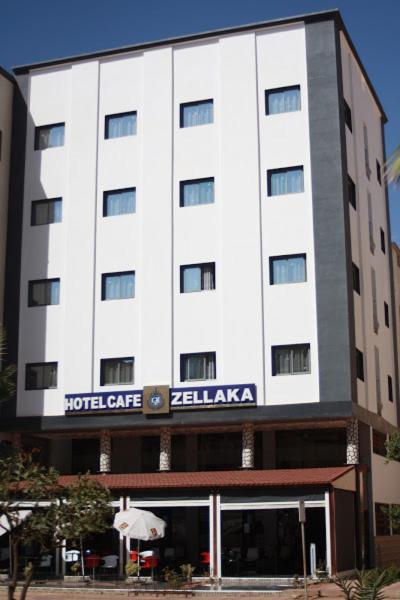 Zellaka Hôtel & Café - Churibka