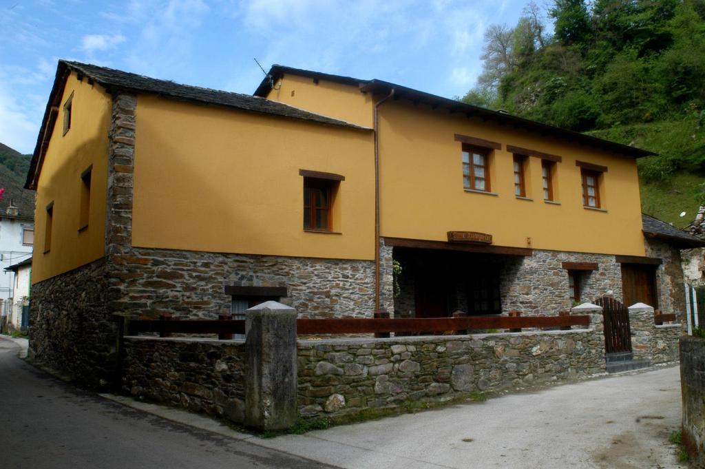 Casa Xuaquin - Asturies