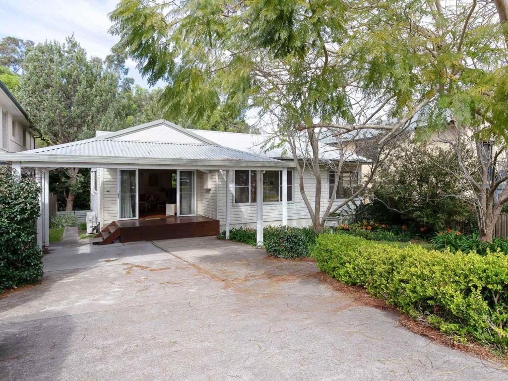 Dutchies Haven, 11 Christmas Bush Ave - Pet Friendly, Large Enclosed Yard, Air Con And Wi-fi - Port Stephens