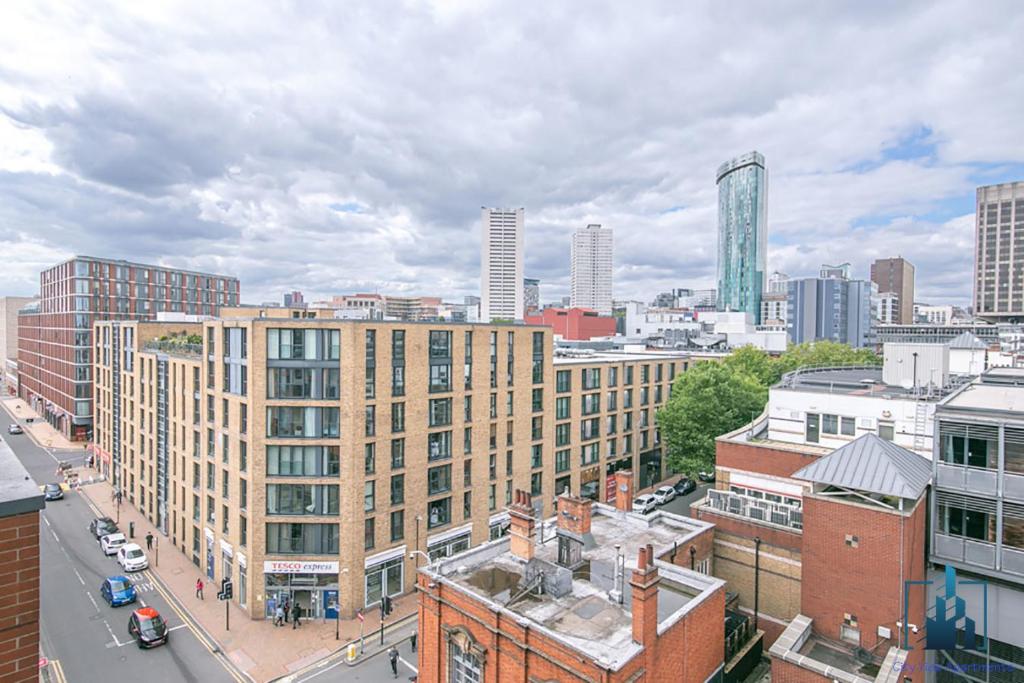 Luxury 2 Booking City View Town House - New Street Station - Birmingham