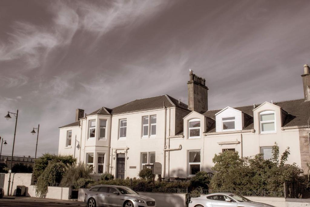 The Arrandale Hotel - Dumfries and Galloway