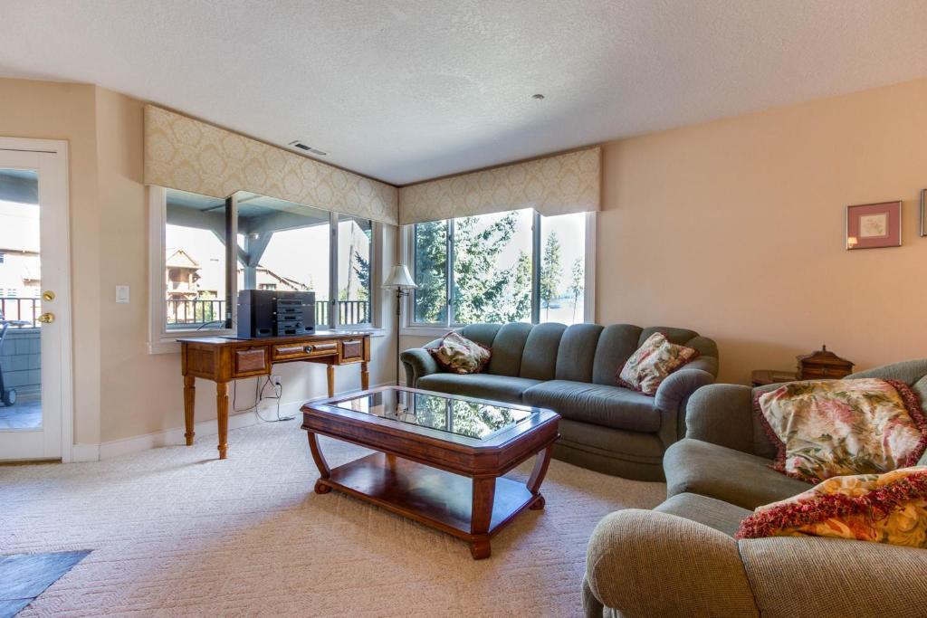 3br Lakeview | Balcony | Dock | Washer/dryer - Coeur d'Alene