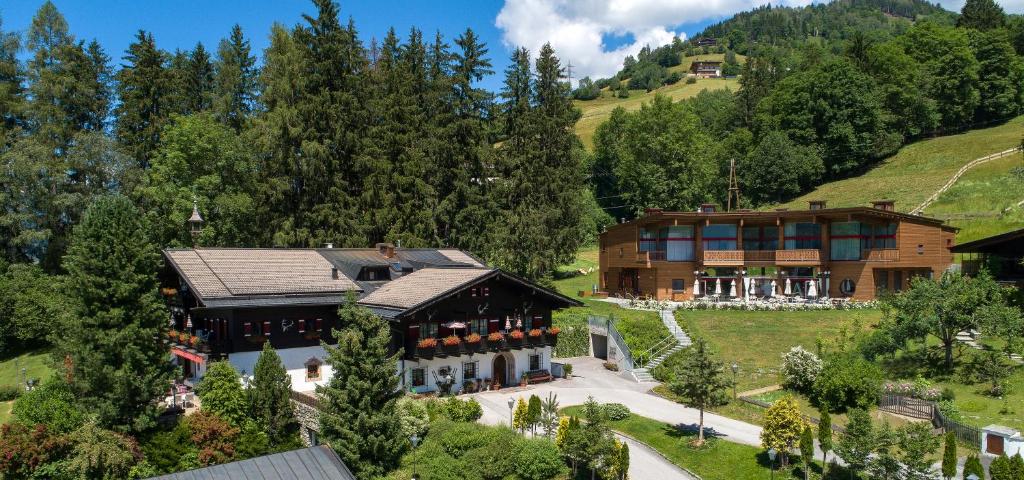 Der Erlhof Restaurant & Landhotel - Zell am See