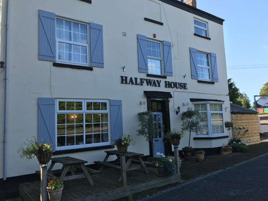 Halfway House - Gloucestershire