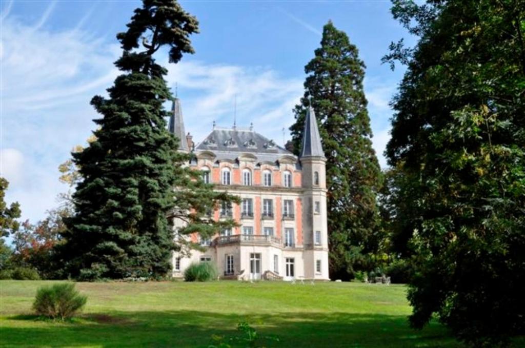 Château De Bel Ebat - Linas