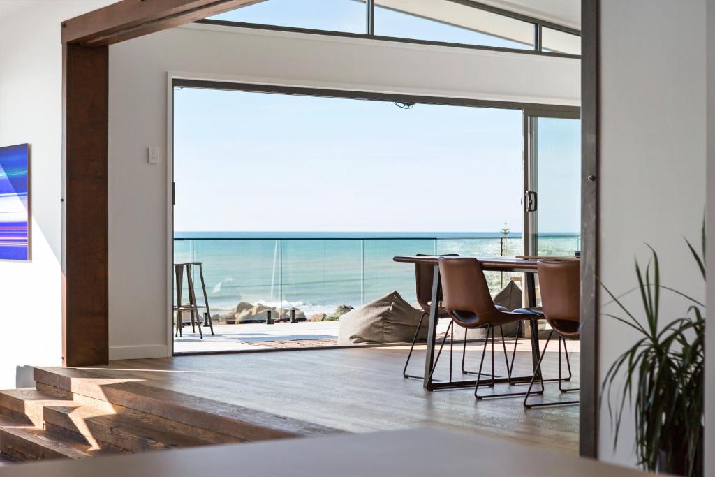 Novo Luxury Apartment (Itas) - Absolute Waterfront Beauty In Tasmania - Burnie