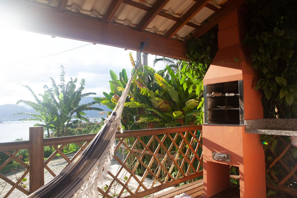 Casa Tucano Com Linda Vista Na Vila Paulino Em Ilhabela - Ilhabela