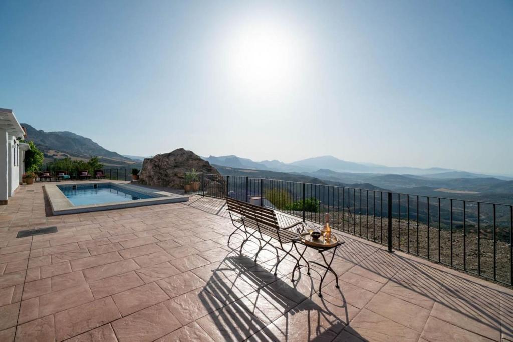 Villa With Views And Private Pool Near Malaga. - Colmenar
