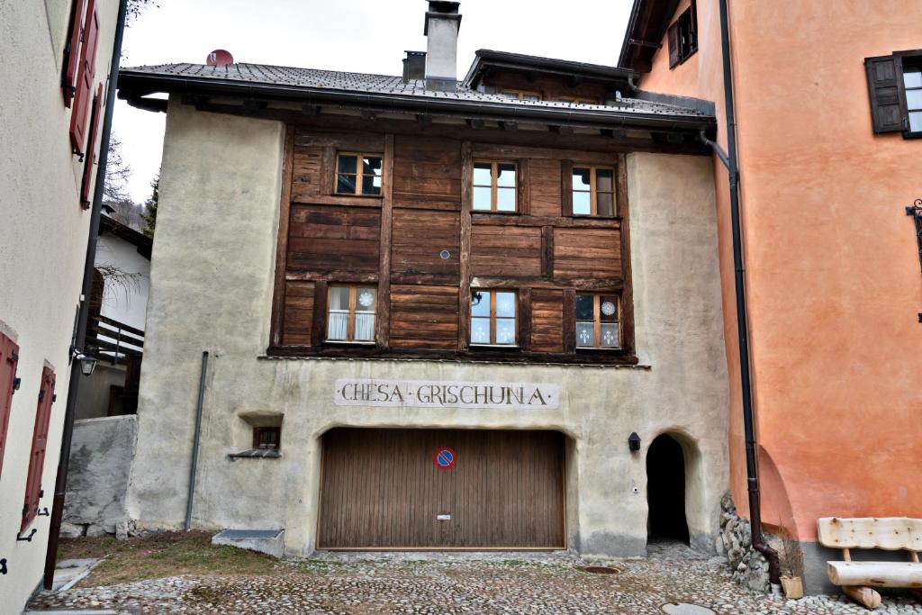 Chesa Grischuna - Madulain - Kanton Graubünden