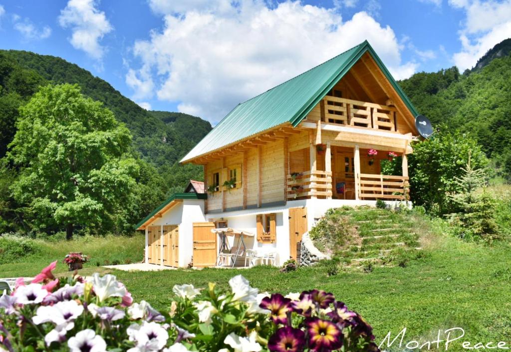 Mountain Lodge Mont Peace - Montenegro