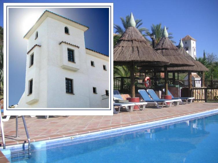 Castle Tower Apartment In Rural Holiday Park 'Picasso' - Casarabonela