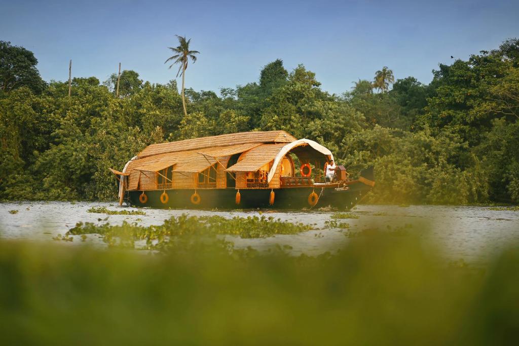 Spice Coast Cruises - Houseboat - Indien