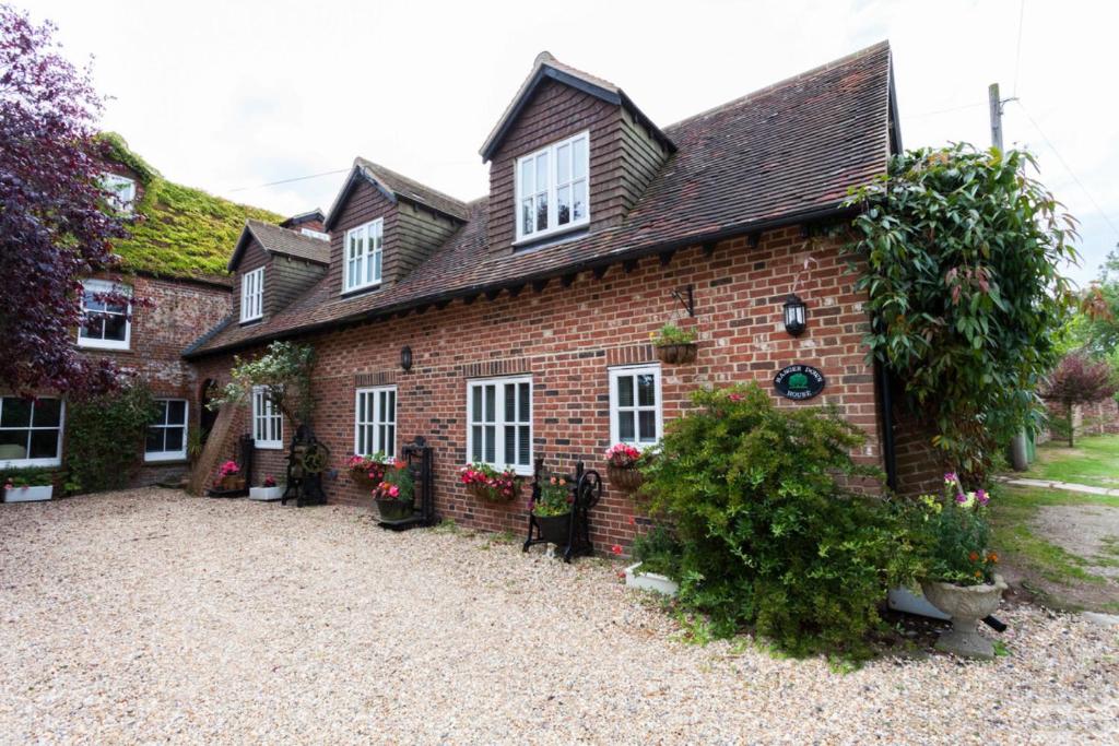 Hanger Down House Bed and Breakfast - Arundel