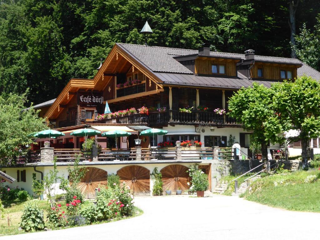 Gasthaus - Pension - Café Dörfl - Oberbayern