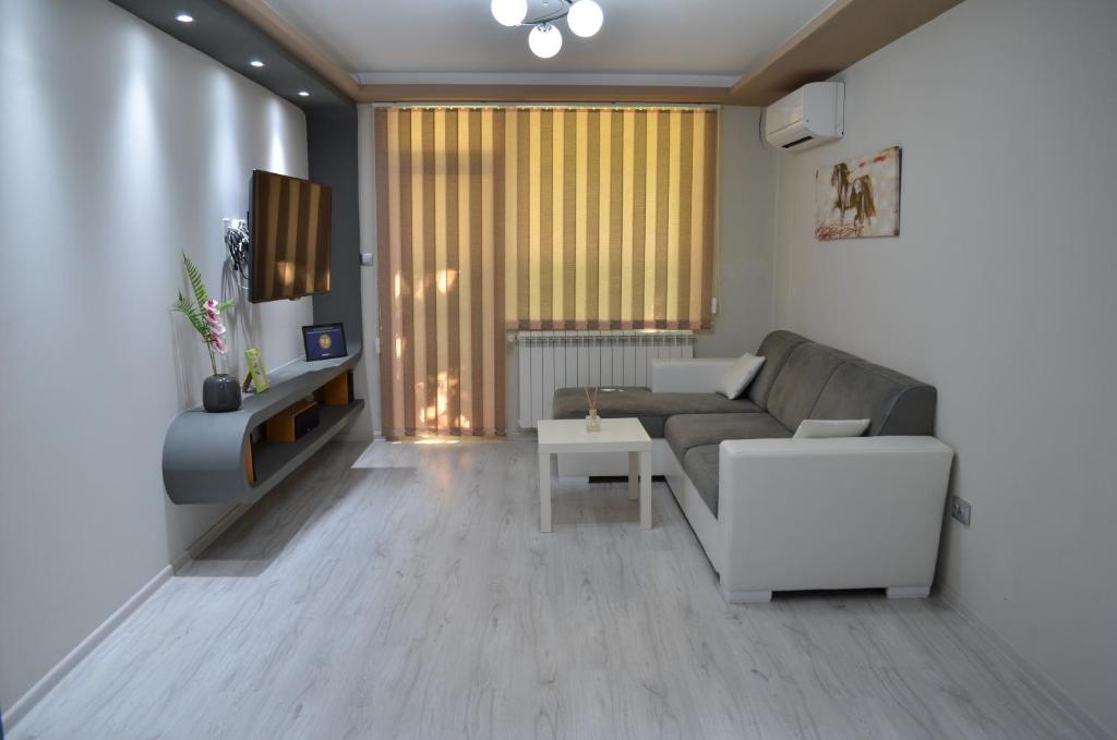 Luxury Apartment Near Varna, Located In Targovishte - Bulgaria