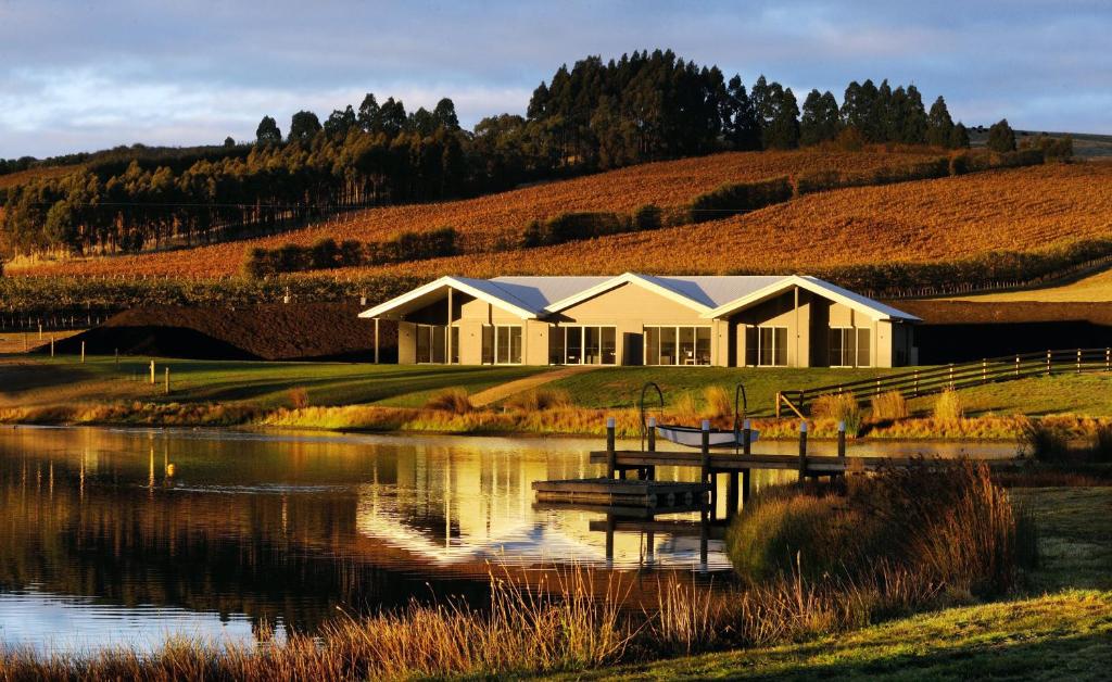 Relbia Lodge - Franklin House - National Trust Tasmania, Youngtown