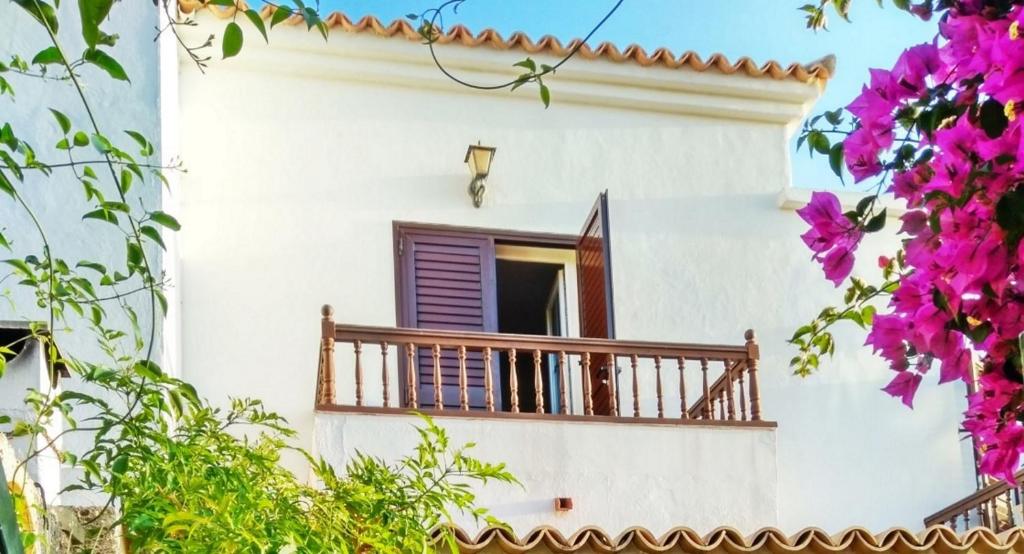 Very Well Maintained House In Chayofa, The Sunny South Of Tenerife - Arona