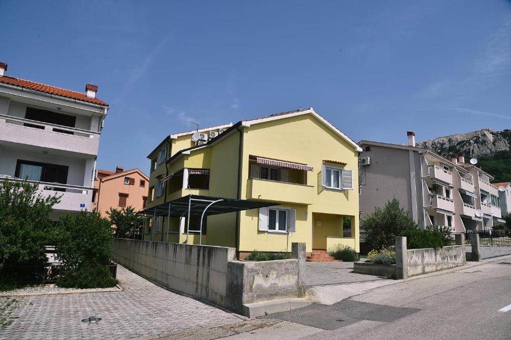 Apartments Luni Ii - Baška