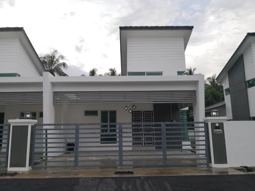 Aliya Villa Pulau Langkawi House - 蘭卡威