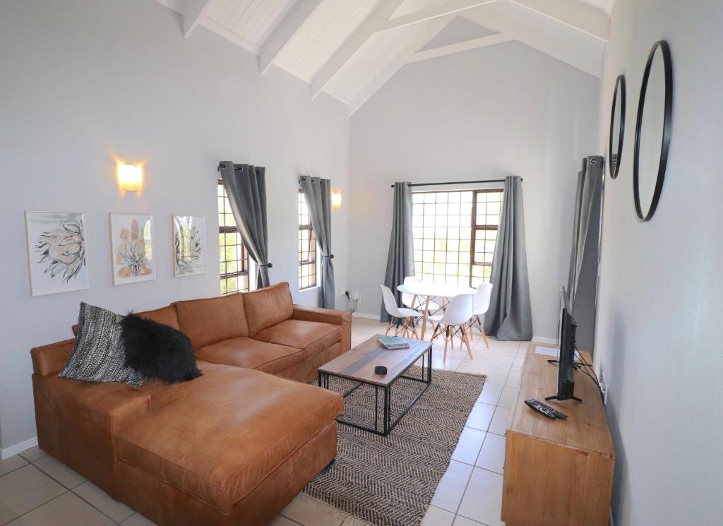 Carole's Cottage, Your Home Away From Home! - Hermanus