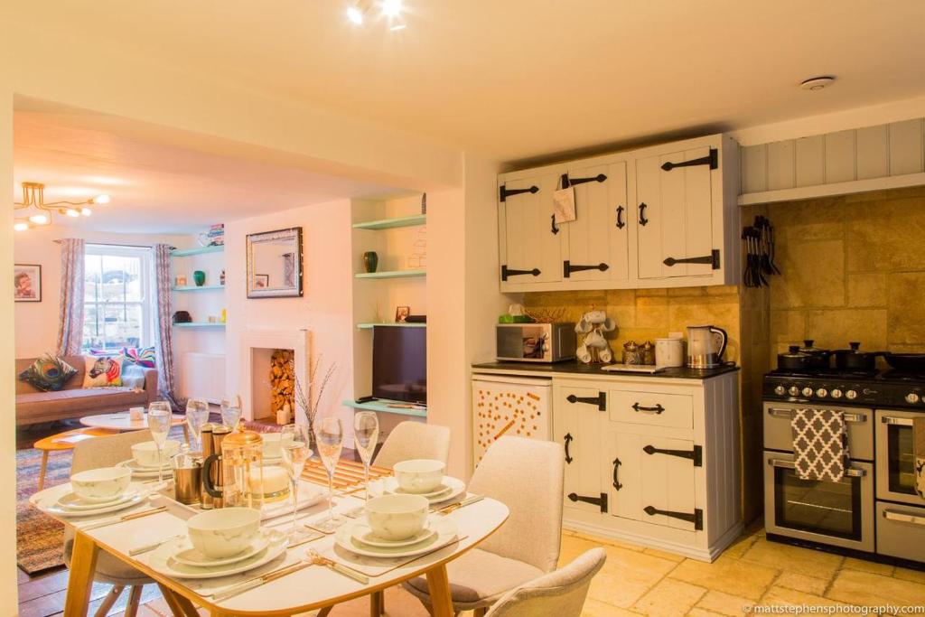 Seafront Apartment With Garden - Brighton and Hove