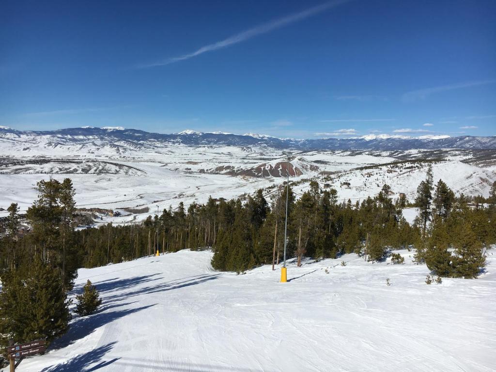 Ski-in And Ski-out Condo With Mtn Views, All-season Fun! - Granby, CO