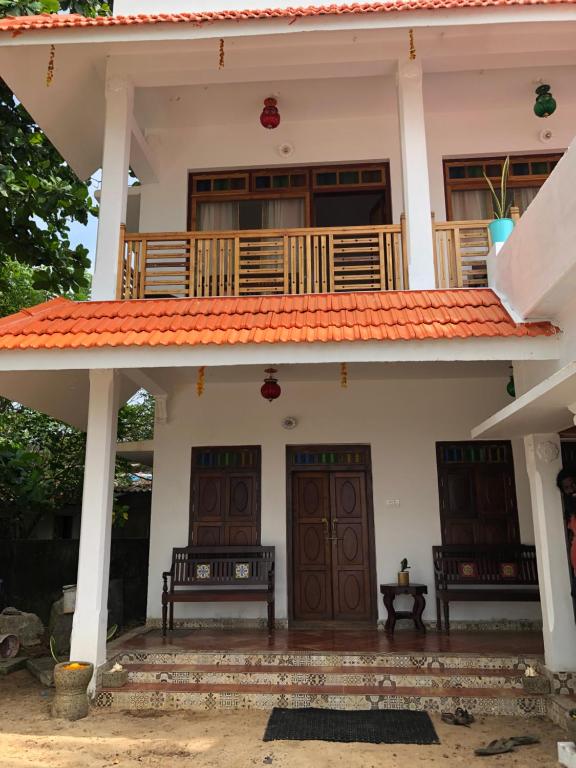 Lemon Dew Beach House, Alleppey Beach - Tamil Nadu