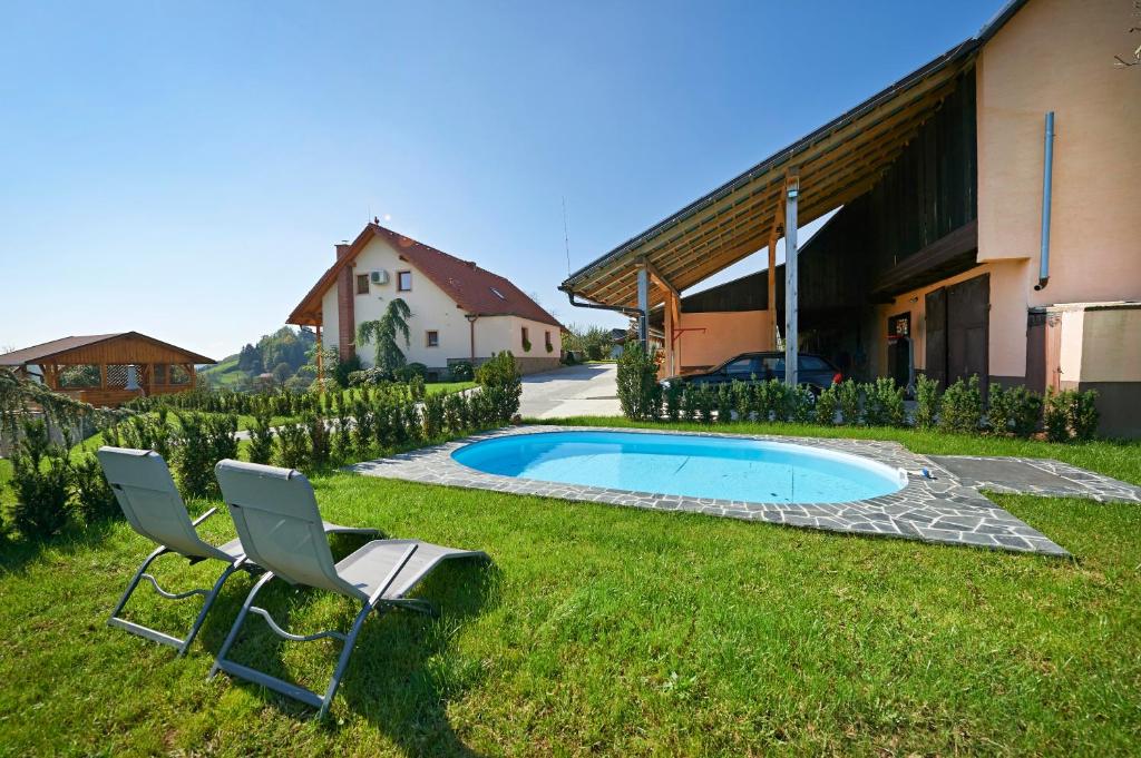 Farmhouse Lipoglav, 4-bdrm, Pool, Air-condition - Slowenien