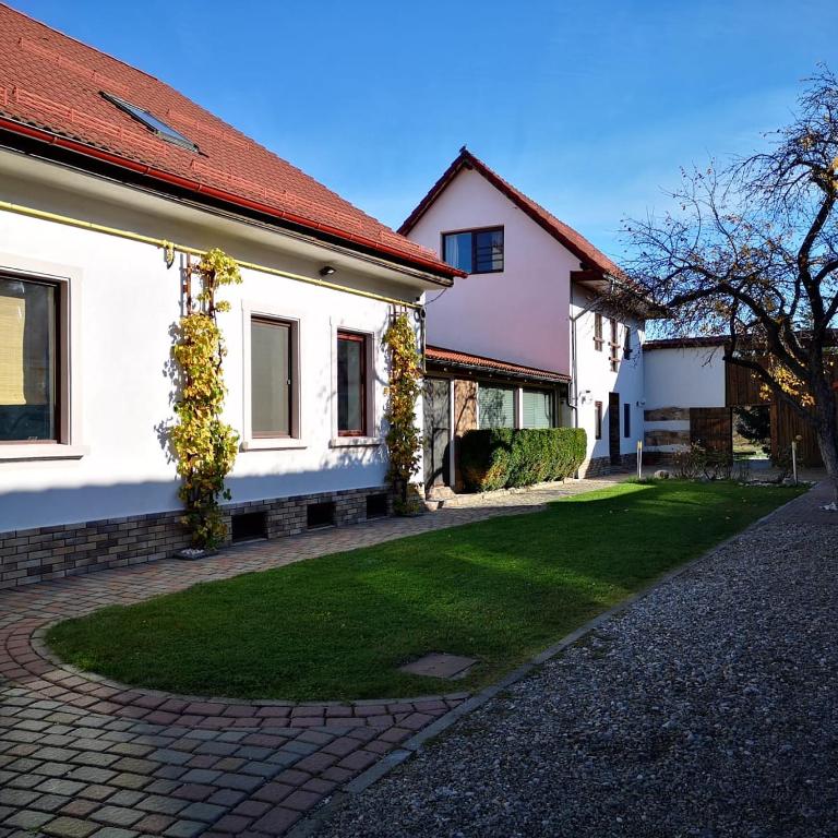 Neustadt Villa - Rosenau