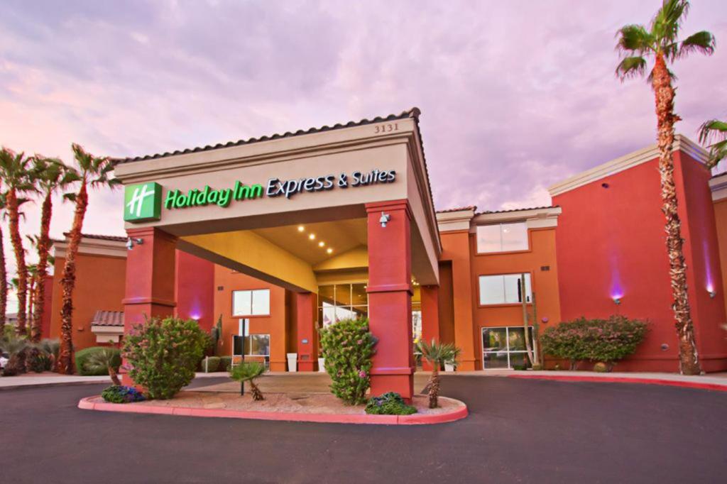 Holiday Inn Express Hotel & Suites Scottsdale - Old Town, An Ihg Hotel - Casino Arizona