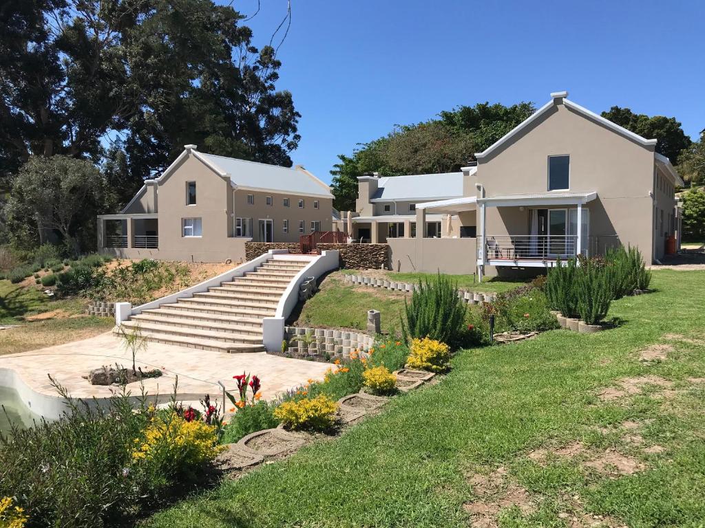 The Suites At Waterryk Eco Guest Farm - Stilbaai