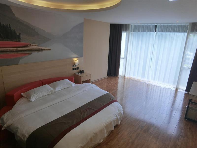 Thank Inn Plus Hotel Guangxi Liuzhou Donghuan Road Hualinjundi - Laibin