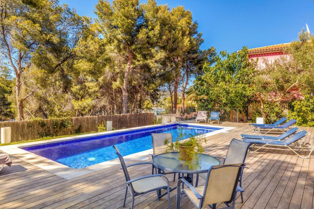 Beautiful Villa With Pool, Wi-fi And Terrace; Ideal Location; Parking Available - Santa Ponsa