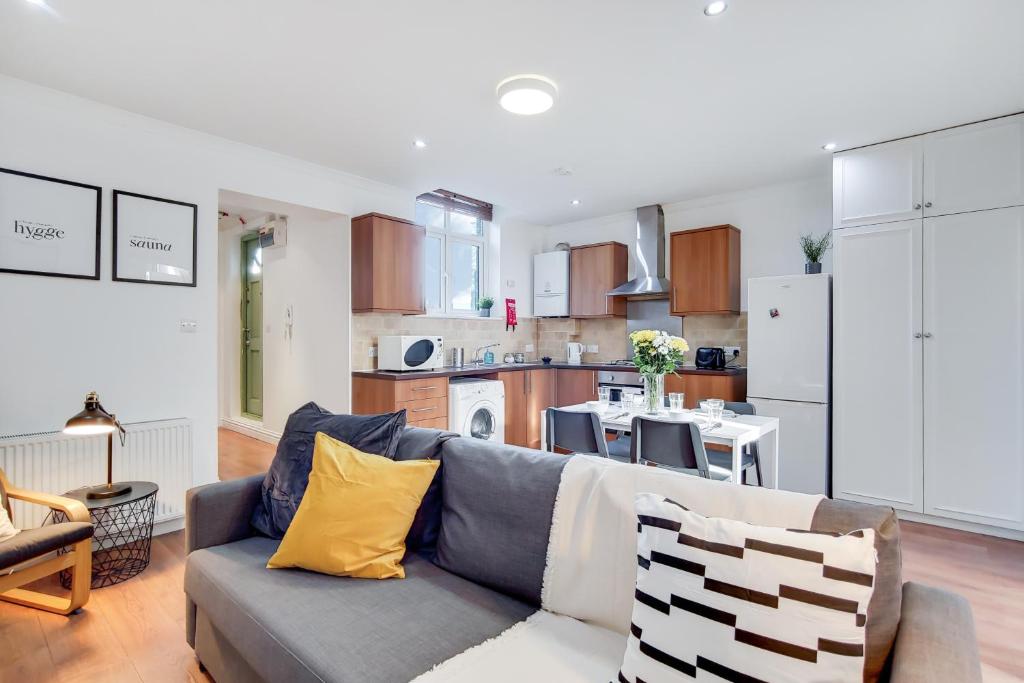 Welcomestay Tooting Broadway 3 Bedroom Apartment - Craven Cottage