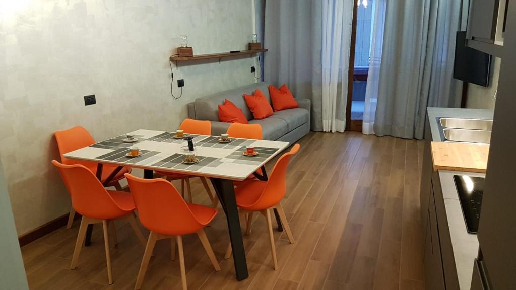 Orange Fox comfortable apartment Cervinia Ski resort & free WiFi - Valtournenche