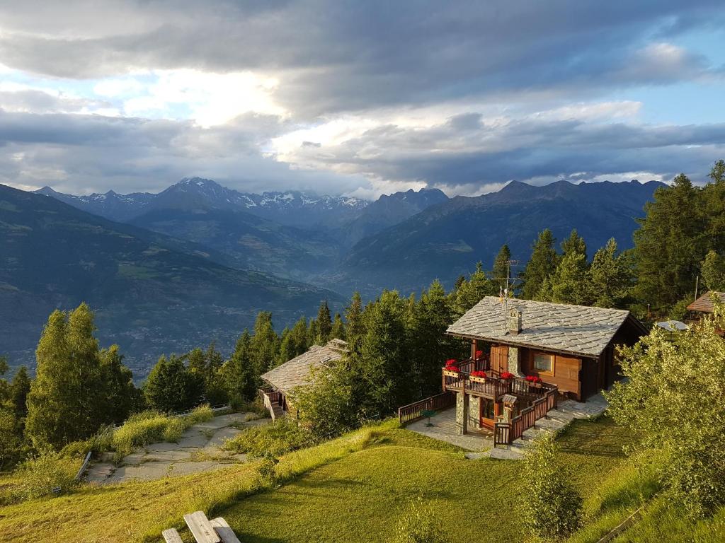 Autentico Chalet Valdostano A Pila - Aosta Valley