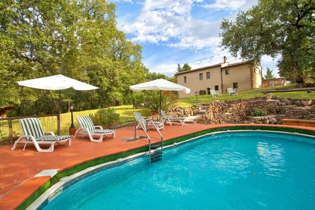 Villa vicino Siena con piscina e molto verde - solo per Voi - Italia
