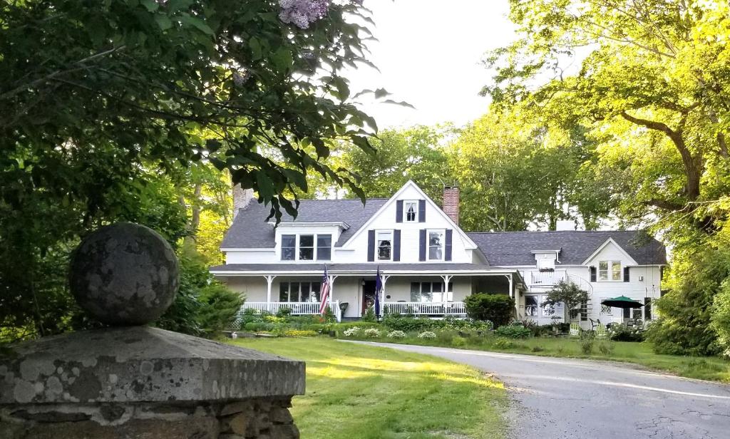 Timbercliffe Cottage Inn - Camden, Maine, ME