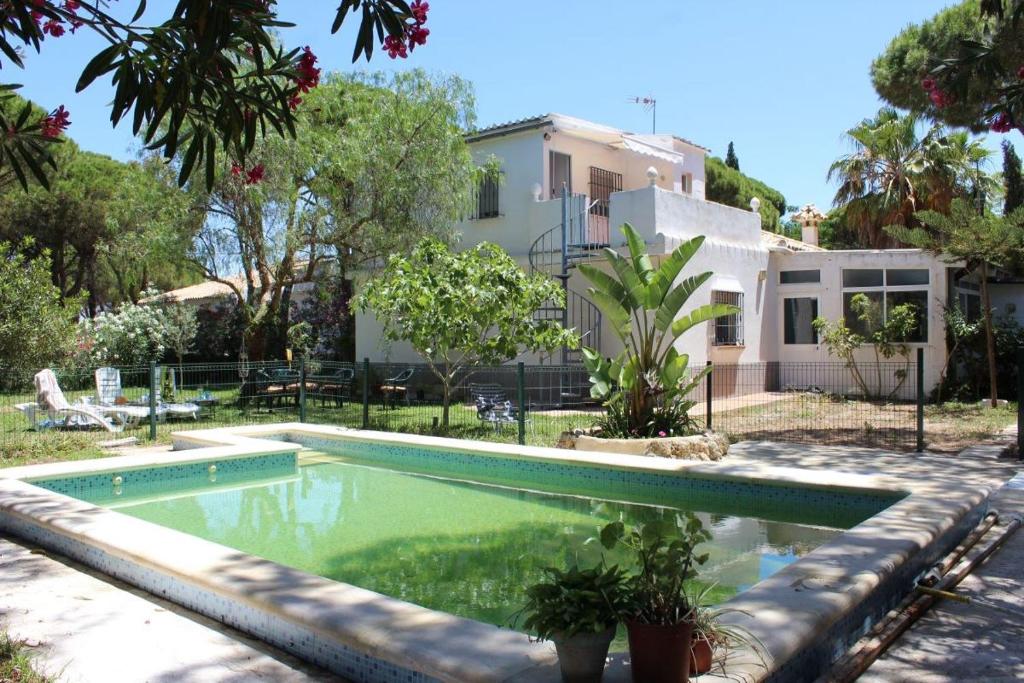 Villa Andaluza En Zona Playa Barrosa Con Piscina Y Barbacoa - Novo Sancti Petri