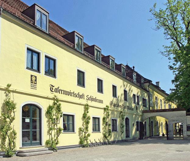 Hotel Schönbrunn - Sutten